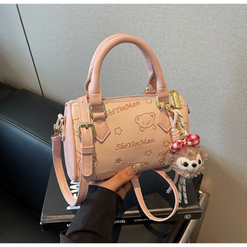 PU taška cez rameno, box štýl, cylindrický tvar, zapínanie na zips, vnútorná zipsová kapsa