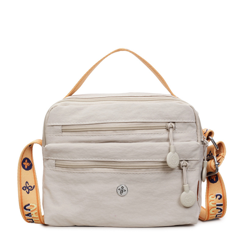 Nylonová crossbody taška so zipsom, horizontálny štvorcový tvar, priečinok na dokumenty, polyesterová podšívka, zimné vydanie 2025