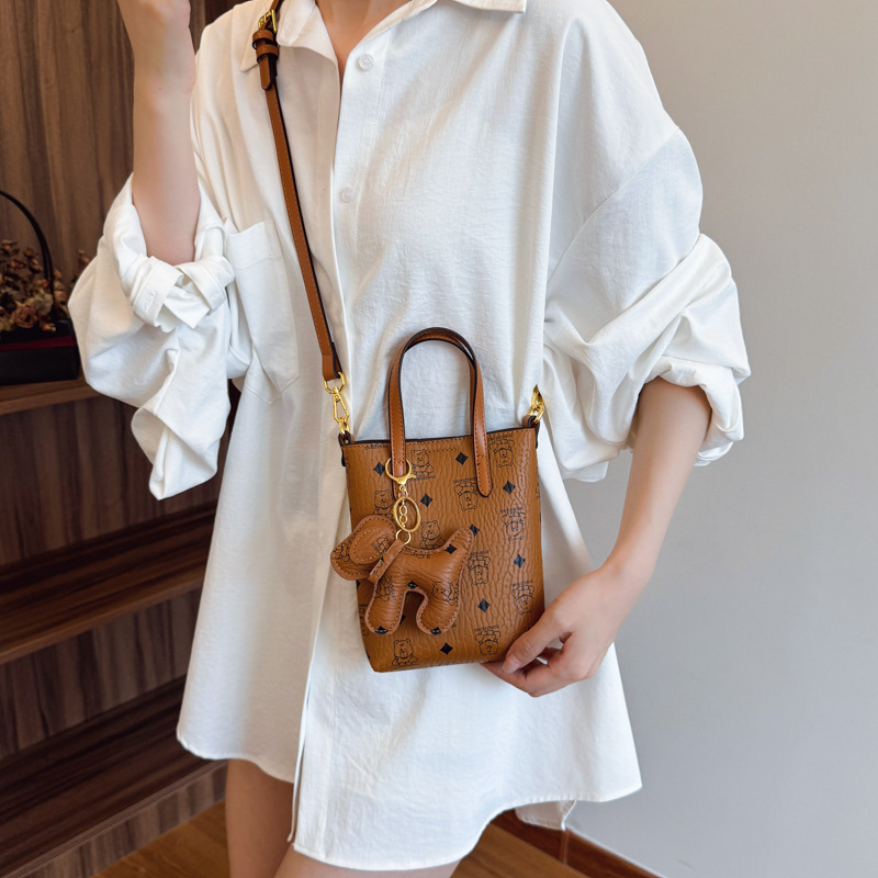 PU taška typu bucket pre ženy – zips, polyesterová podšívka, jeden ramenný popruh, bucket štýl