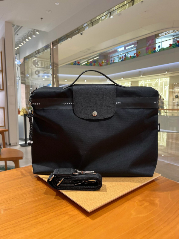 Geantă pentru calculator | Nailon, impermeabilă și rezistentă, unisex, stil urban simplu, design multifuncțional, Iarnă 2025