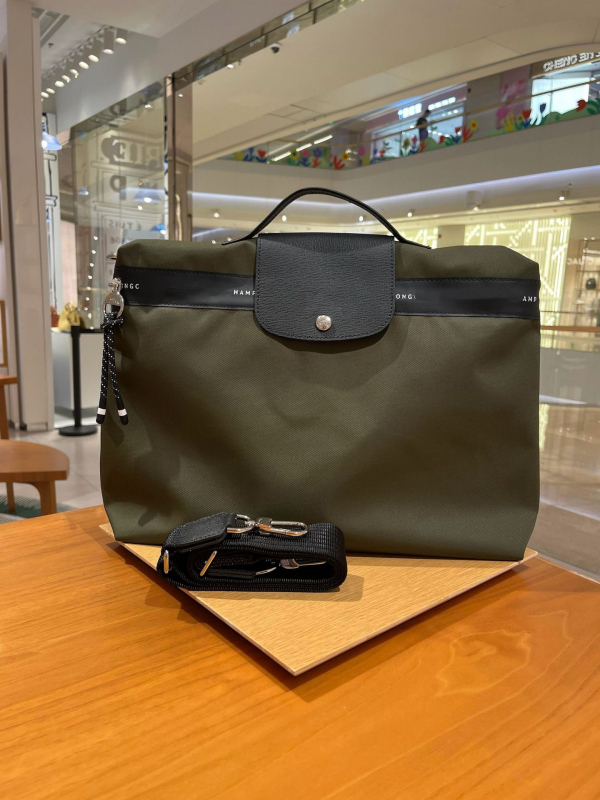 Geantă pentru calculator | Nailon, impermeabilă și rezistentă, unisex, stil urban simplu, design multifuncțional, Iarnă 2025