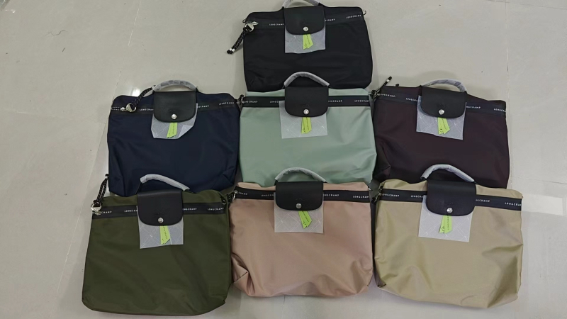 Geantă pentru calculator | Nailon, impermeabilă și rezistentă, unisex, stil urban simplu, design multifuncțional, Iarnă 2025