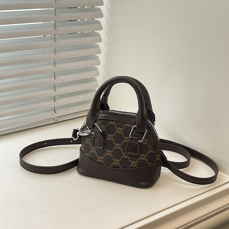 Taška v tvare mušle, s jedným ramenným popruhom – PU materiál, zips, podšívka z polyesteru, mestský štýl