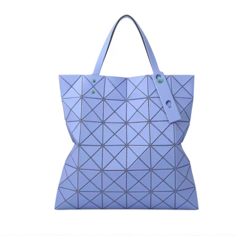 Ženska torba od PVC-a, mat završni premaz, dijamantni štep, šest pretinjak, srednje veličine, tote torba za svakodnevnu upotrebu