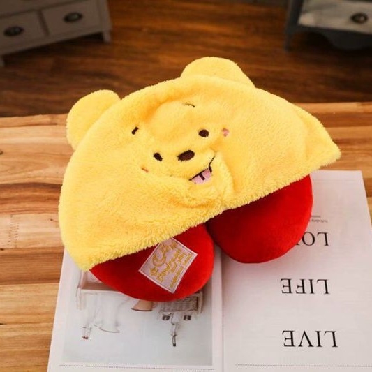 Yan You U-tvarovaný vankúš na krk – cartoon štýl, výplň bavlna, vhodný na cestovanie autom a krátky odpočinok v kancelárii, hmotnosť do 1 kg.