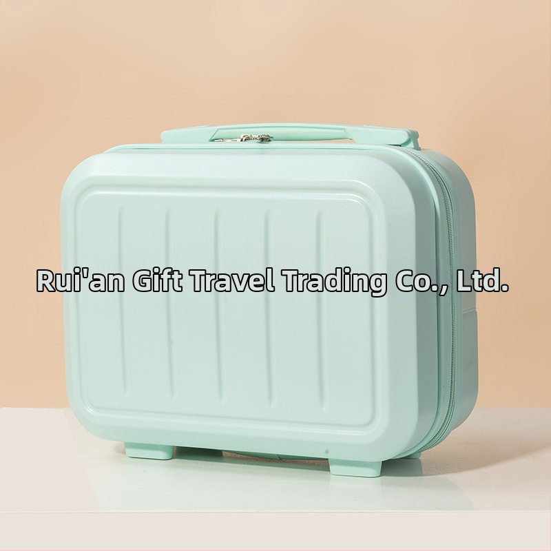 Kozmetická taštička z ABS, s uzáverom na zips, vodoodolná, polyesterová podšívka, hmotnosť 0.71 kg