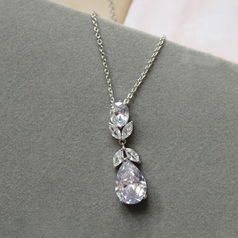 Meďový šperk s náhrdelníkom a náušnicami, O-retiazka, inlay, kvetinový štýl