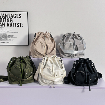 Geantă bucket cu design de nișă, nylon, stil street trend, deschidere cu bandă, buzunar pentru telefon, căptușeală din poliester