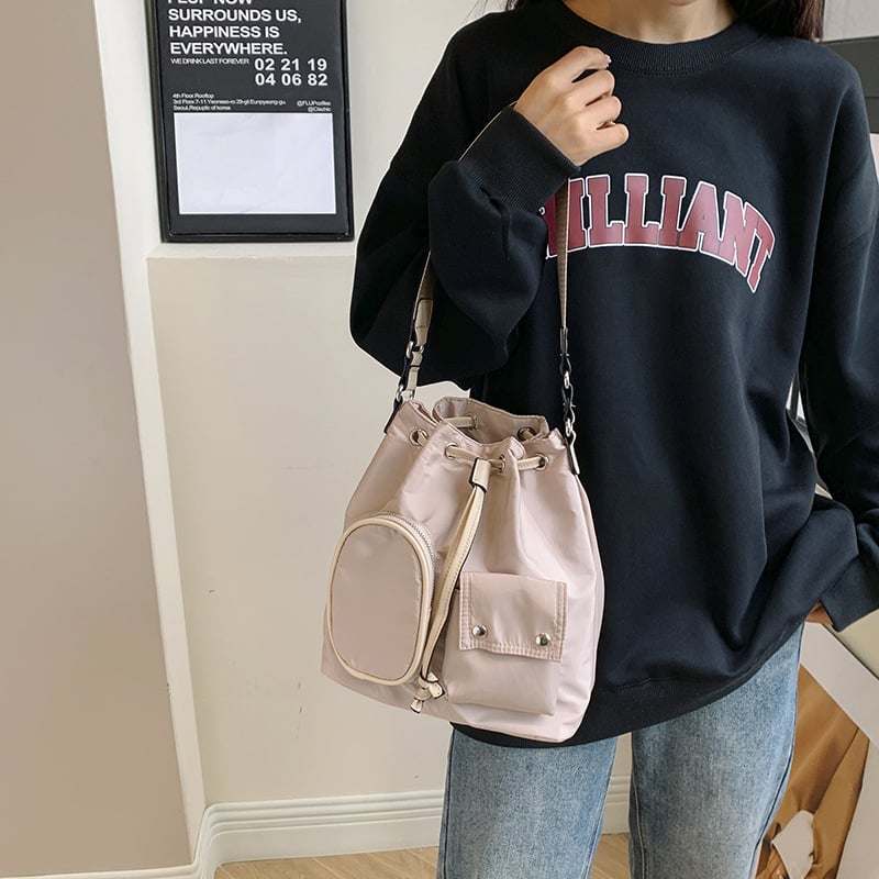 Geantă bucket cu design de nișă, nylon, stil street trend, deschidere cu bandă, buzunar pentru telefon, căptușeală din poliester