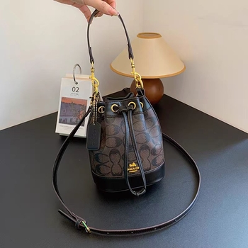 Geantă bucket mini cu șnur - Piele naturală, Stil stradal, Închidere cu șnur, Căptușeală poliester, Compartiment pentru telefon