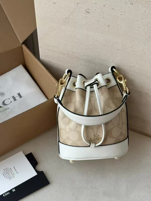 Geantă bucket mini cu șnur - Piele naturală, Stil stradal, Închidere cu șnur, Căptușeală poliester, Compartiment pentru telefon