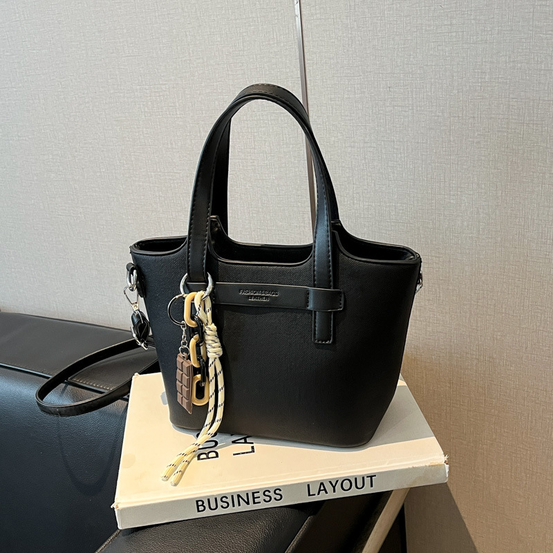 Crossbody bucket táska — PU bőr, városi minimalist stílus, cipzár, vízszintes négyzet alak, poliészter bélés