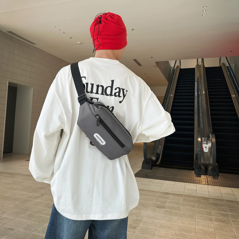 Geantă crossbody din nylon, închidere cu capac, compartiment laminat cu fermoar, stil unisex, toamnă 2025