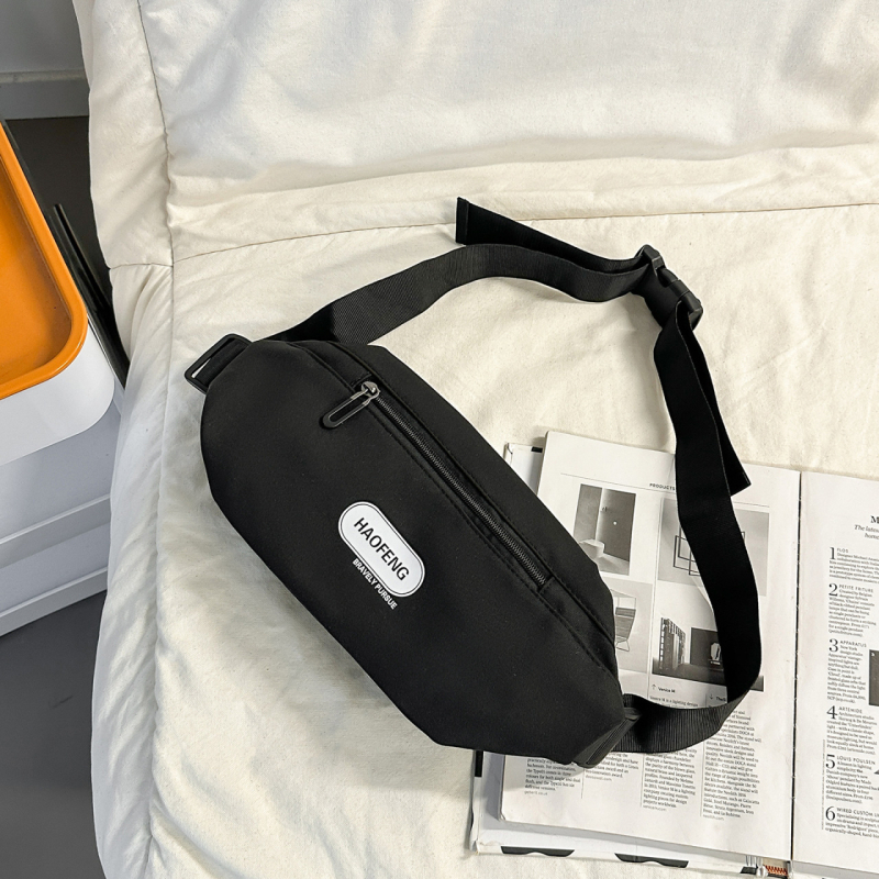 Geantă crossbody din nylon, închidere cu capac, compartiment laminat cu fermoar, stil unisex, toamnă 2025