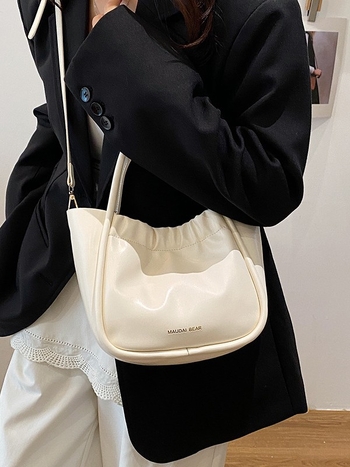 PU vedrová taška cez rameno, magnetické zapínanie, polyesterová podšívka, skrytý zipsový vrecko