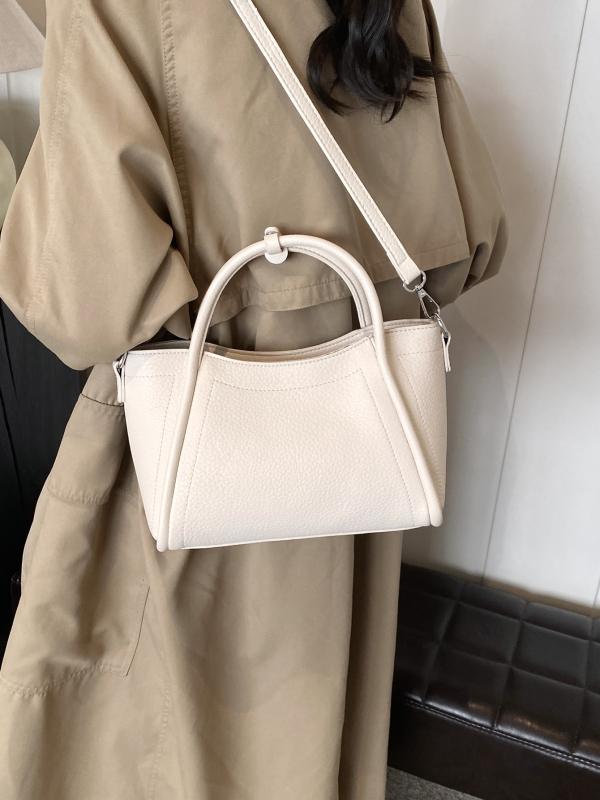 Bucket bag PU, с цип за отваряне, хоризонтална квадратна форма, полиестерна облицовка, вътрешен джоб с цип и джоб за телефон, една презрамка, ежедневна употреба.