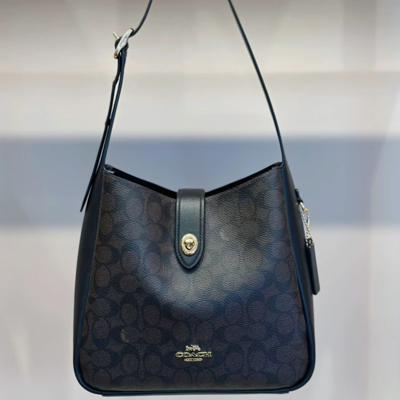 Bucket чанта, естествена кожа, вертикална квадратна форма, джоб за мобилен телефон, пролет 2025 издание