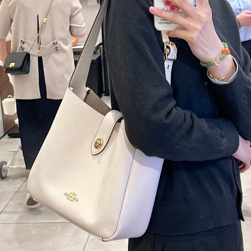 Bucket чанта, естествена кожа, вертикална квадратна форма, джоб за мобилен телефон, пролет 2025 издание