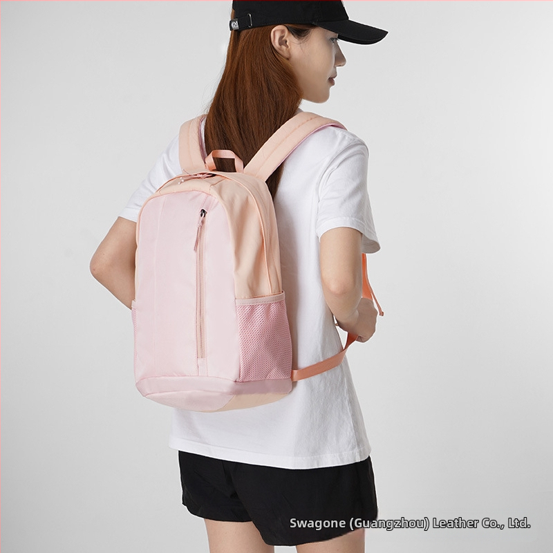 Swagone ľahký outdoor batoh, unisex, kapacita pod 20 l, priestor na 14-palcový notebook, popruhy s vzdušnými vankúšikmi