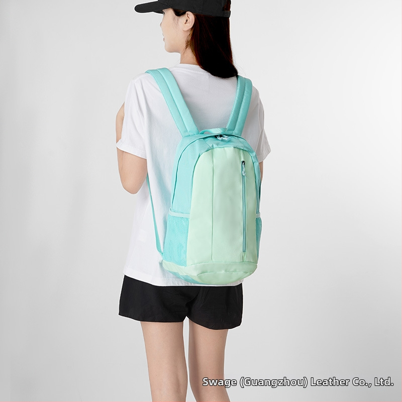 Swagone ľahký outdoor batoh, unisex, kapacita pod 20 l, priestor na 14-palcový notebook, popruhy s vzdušnými vankúšikmi