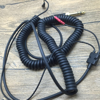 HD25 ZVUKOVÁ LÍNIA – zlatý potiahnutý oxigénom voľný meďový vodič, holé meďové jadro, kompatibilné s digitálnymi produktmi