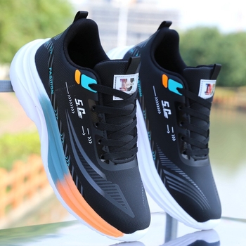 Férfi téli cipő fleece-béléssel, felsőrész szintetikus bőr, EVA talp, vastagított kialakítás, fűzős, kerek orr