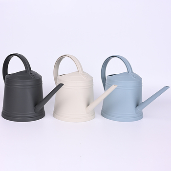 Пластмасова кана за поливане със дълго носче за домашно градинарство - Материал: пластмаса; Тип: пръскачка/каничка за поливане; Приложение: домашно градинарство; Без марка