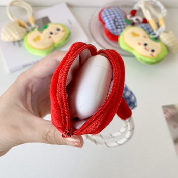 Plyšové vrecko na mince v tvare jablka s úložiskom pre Bluetooth slúchadlá, dizajn anime, unisex, kľúčenka / ozdoba na batoh