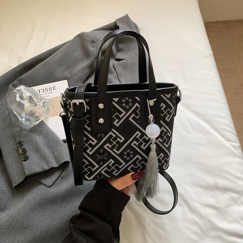 PU ämberkott, tõmblukk, telefoni kott, suvi 2025