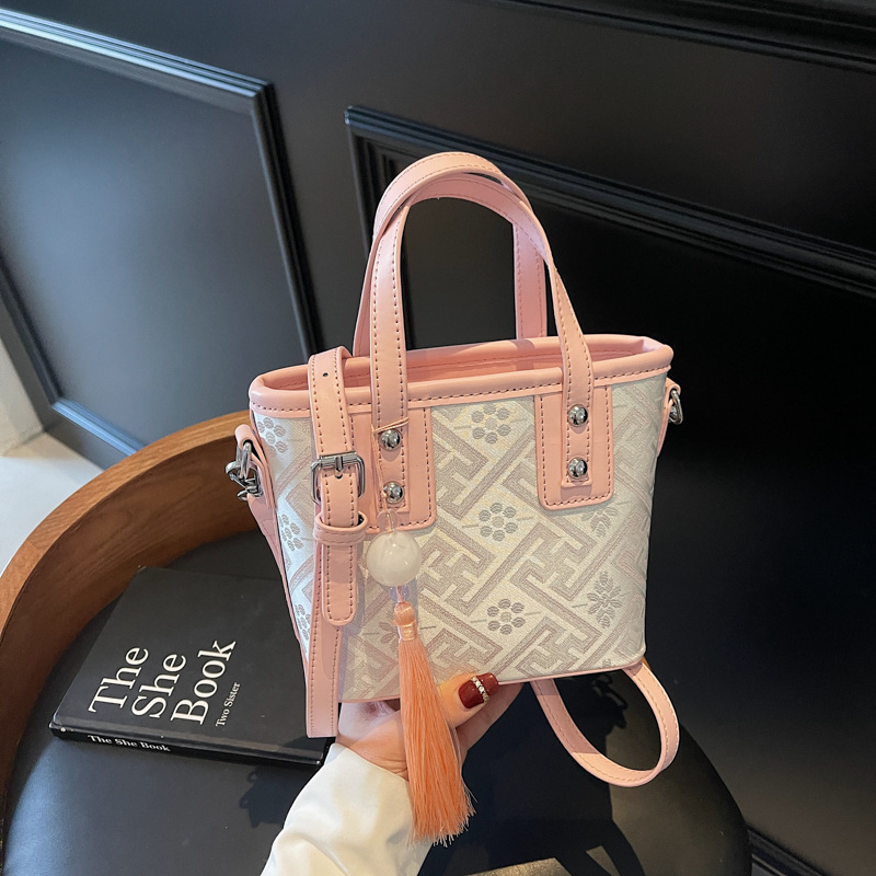 PU ämberkott, tõmblukk, telefoni kott, suvi 2025