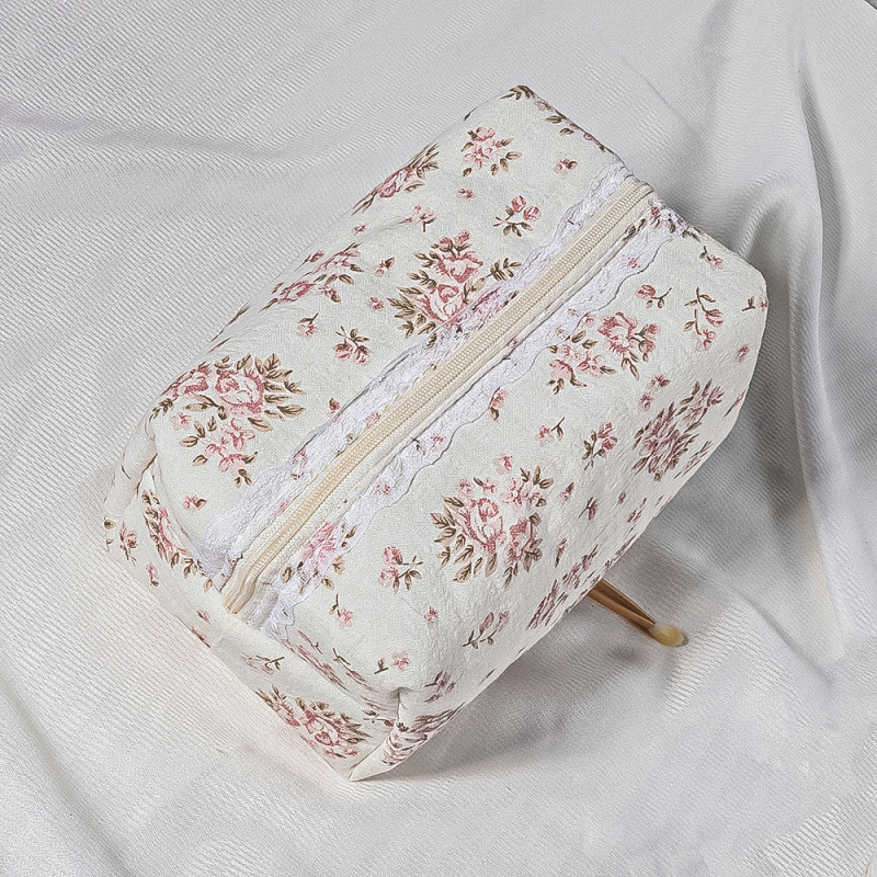 Prešivana kozmetička torbica s čipkom i mašnicom – cvjetni uzorak, pamuk i lan, poliester podstava, prenosni organizator za ruž za usne i kozmetiku, LUOPAI