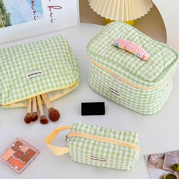 Ženska putna kozmetička torbica – velika kapaciteta, karirani poliester vanjska tkanina, poliester podstava, zatvarač na zip