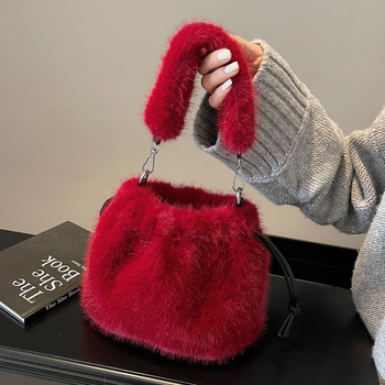 Geantă bucket din plush pentru femei, închidere cu șnur, căptușală din poliester, buzunar interior cu fermoar