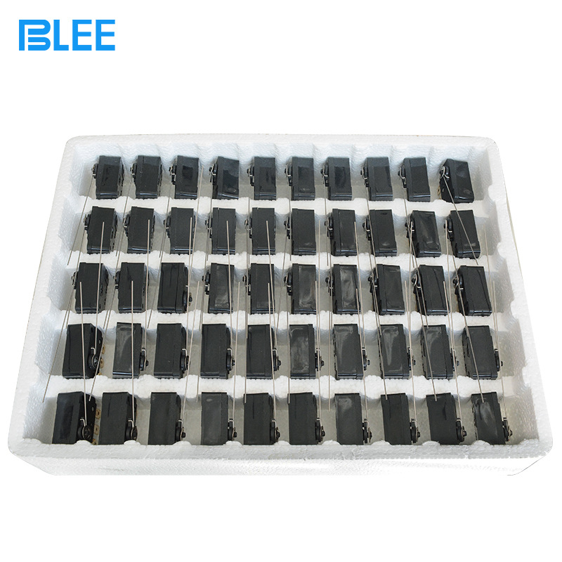 BX T0128 mincový spínač pre arkádové stroje, mikroswitch mechanizmus, 50A, konštrukcia z PPC a kovu