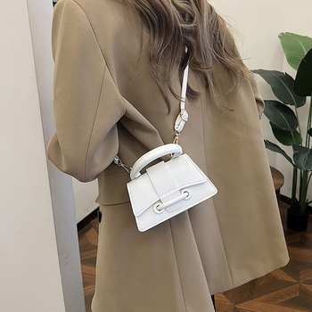 Ženska crossbody torbica, urbana jednostavnost, PU koža, horizontalno kvadratni oblik, zatvarač s poklopcem, unutarnja ID džep