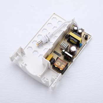 Kültéri vízálló 12V 2.5A tápegység biztonsági kamerákhoz, közvetlen töltés