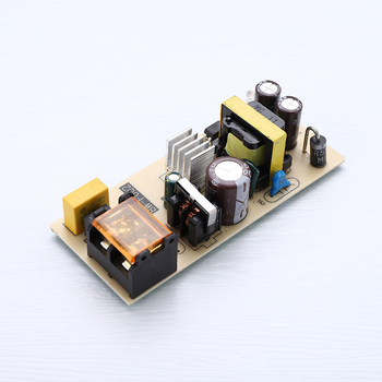 Kültéri vízálló 12V 2.5A tápegység biztonsági kamerákhoz, közvetlen töltés