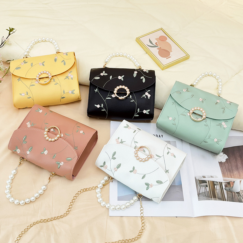 Geantă mică pătrată din PU, cu lanț decorativ, stil stradal, crossbody cu închidere acoperită, buzunar interior cu fermoar și buzunar pentru telefon