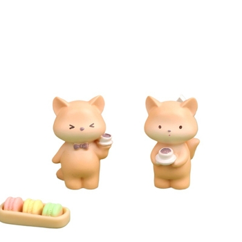 Банка за монети от смола – фигура „Господин Лис“ в кафенето на къщата, стил карикатура, IP‑авторизирано (IP име: Mr. Fox's Coffee Cottage AB) от Xiaozhu Meijia