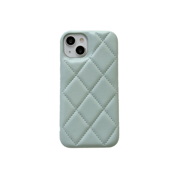Kućište za iPhone 17 Pro Max u Chanel stilu sa šivenim uzorkom i teksturom lychee, od luksuzne kože.