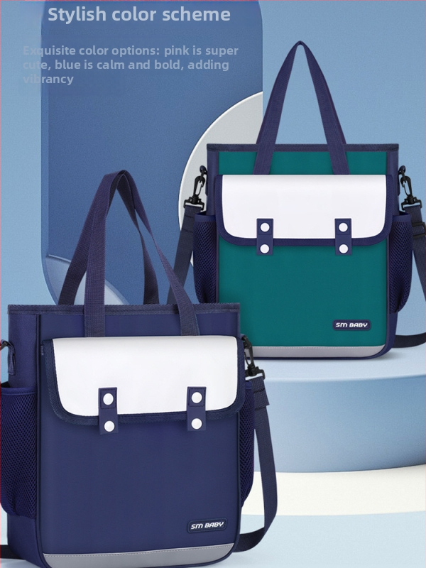 Oxforda auduma soma papildu nodarbībām, iekšēja odere no neilona, ļoti viegla un izturīga pret nodilumu, nakts atstarojoša drošība, universāla, piemērota sākumskolai, anime motīvs