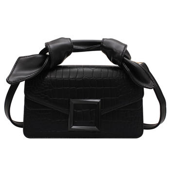 Ženska crossbody torba — gradski stil, PU materijal, horizontalni kvadratni oblik, zatvaranje kapicom, unutarnja podstava od umjetne kože, jedna naramenica