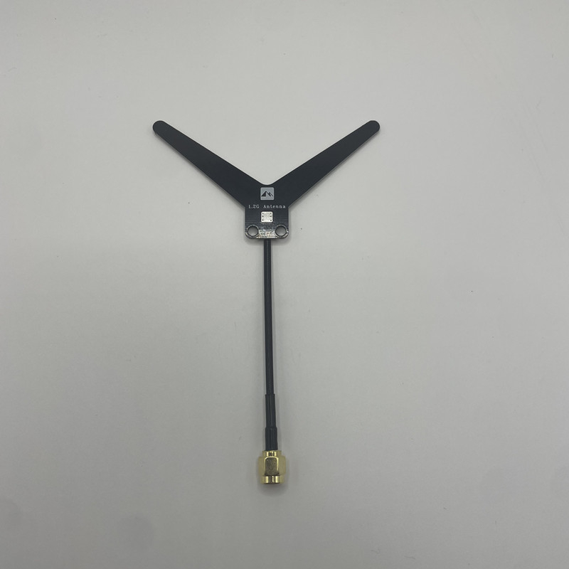 Orientētā Y tipa antena 1.2 GHz FPV sacīkšu dronam ar HD video pārraidi