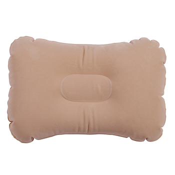 Automobiļā piepūšamā gultas spilvens ar remonta komplektu, remonta šķidrumu, gaisa sūcēju un gaisa uzgali