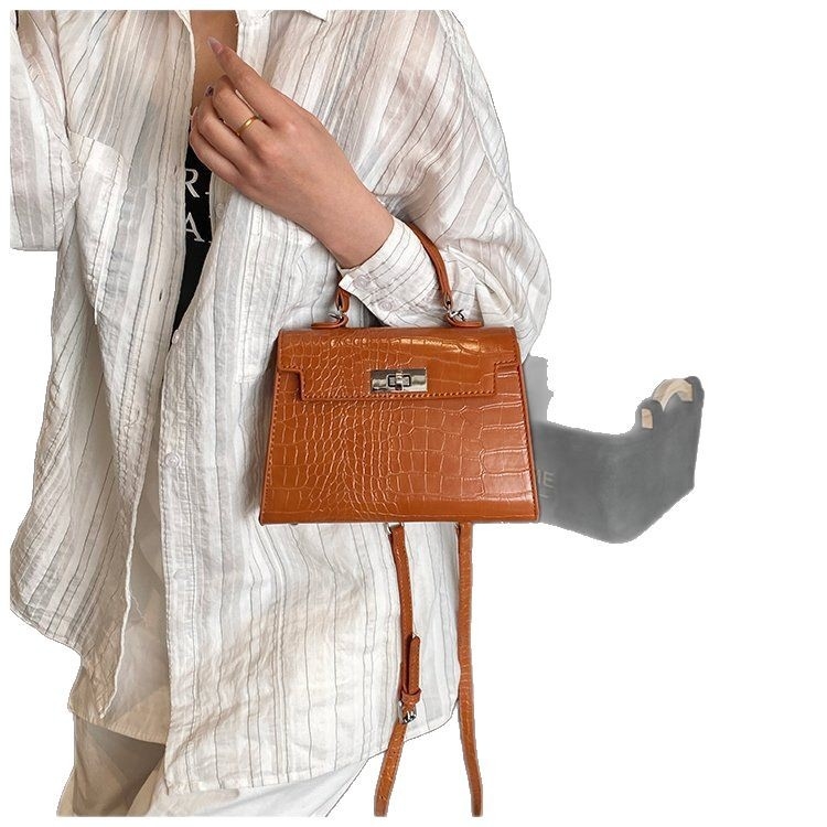 Geantă crossbody Onana din PU — stil street fashion, formă pătrată verticală, închidere cu lacăt