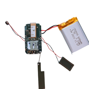 Tracker GPS 4G pentru animale de companie cu precizie 5 m, baterie 15 zile, IP67, alarme multiple