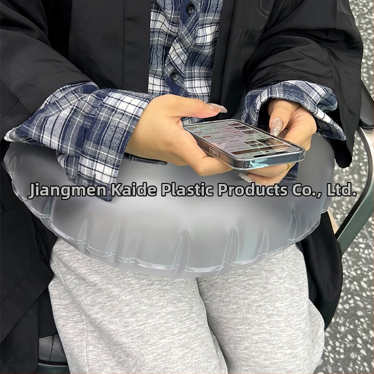 PVC pūšamais spilvens Crescent U formā, Leisure stils, zīmols Virtue, modelis 452822, svars 200 g.