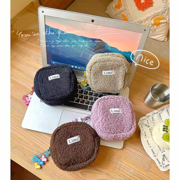 Meigikott linnalise minimalismiga, polüester väliskate ja polüester vooder, 2024 kevad