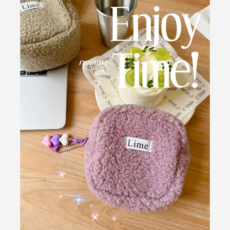 Meigikott linnalise minimalismiga, polüester väliskate ja polüester vooder, 2024 kevad