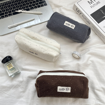 Sozakka pernica - vuneni materijal, unisex, minimalistički stil